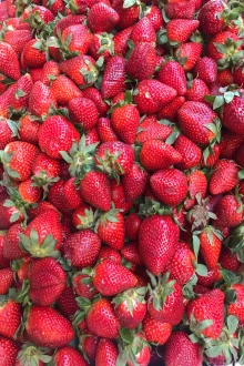 background picture of strawberries